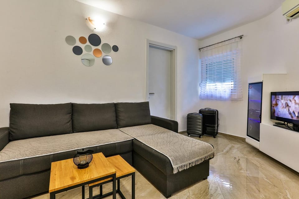 Living room, Lounge or bar, Seating area