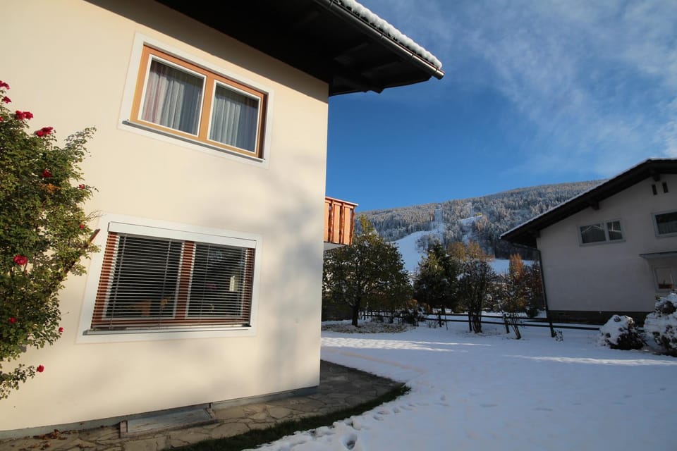Property building, Day, Natural landscape, Winter, Mountain view