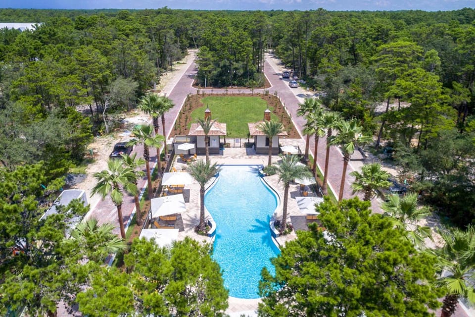 Patio, Nearby landmark, Staff, Staff, Restaurant/places to eat, People, People, People, Neighbourhood, Natural landscape, Activities, Bird's eye view, Billiard, Bowling, Children play ground, Darts, Fishing, Game Room, Golfcourse, Karaoke, Minigolf, Nightclub / DJ, Snorkeling, Table tennis, View (from property/room), Balcony/Terrace, Fitness centre/facilities, Beach, Aqua park, Tennis court, Windsurfing, Canoeing, Hiking, Cycling, Diving, Evening entertainment, Guests, Guests, Guests, Pool view, Area and facilities, Supermarket/grocery shop, Shopping Area, Swimming pool, Swimming pool, Sports, Entertainment, children, children, children, young children, young children, young children, older children, older children, older children, group of guests, group of guests, group of guests, Family, Family, Family