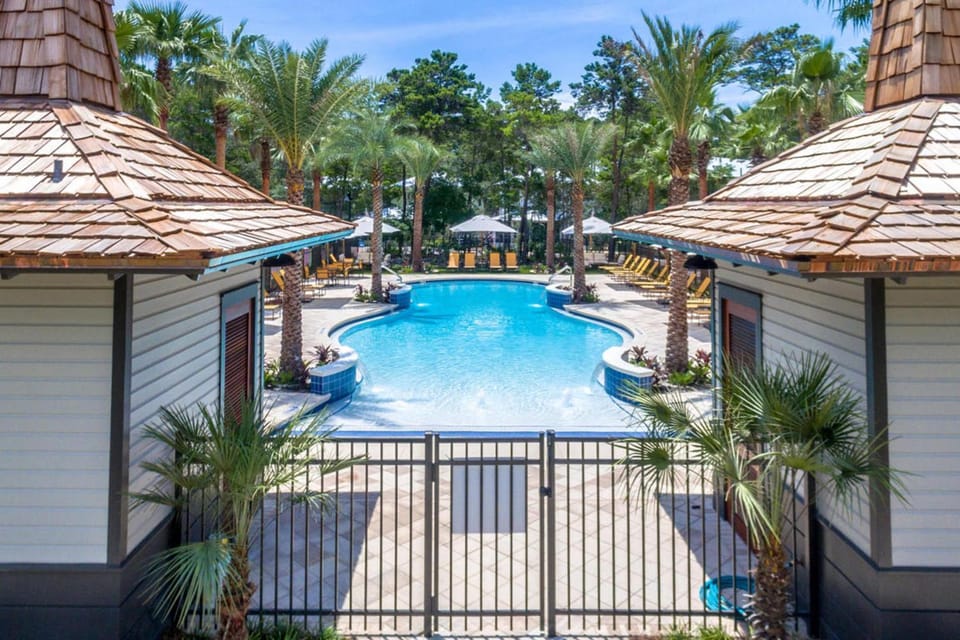 Patio, Nearby landmark, Staff, Restaurant/places to eat, People, People, People, Neighbourhood, Natural landscape, Activities, Billiard, Bowling, Children play ground, Darts, Fishing, Game Room, Golfcourse, Karaoke, Minigolf, Nightclub / DJ, Snorkeling, Table tennis, Balcony/Terrace, Fitness centre/facilities, Beach, Aqua park, Tennis court, Windsurfing, Canoeing, Hiking, Cycling, Diving, Evening entertainment, Guests, Guests, Guests, Pool view, Area and facilities, Supermarket/grocery shop, Shopping Area, Swimming pool, Swimming pool, Sports, Entertainment, children, children, children, young children, young children, young children, older children, older children, older children, group of guests, group of guests, group of guests, Family, Family, Family