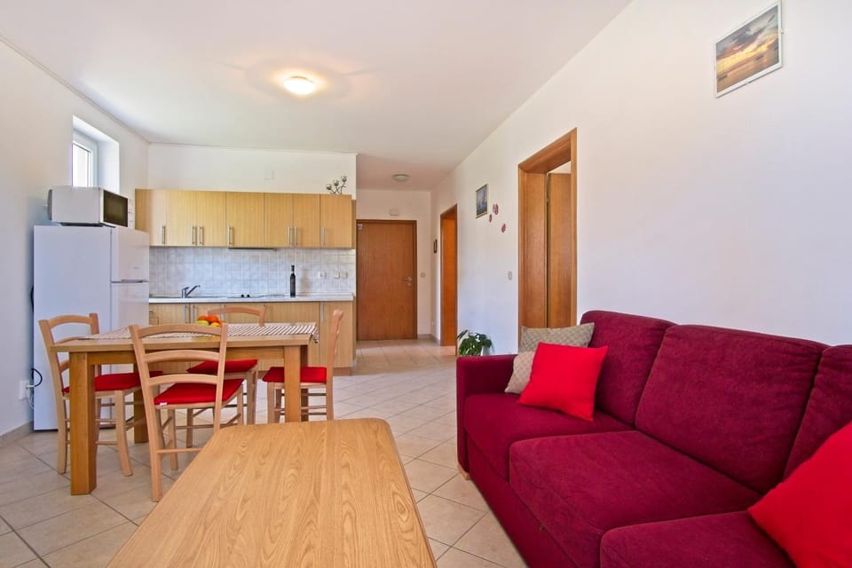 Apartment Chiara Martinscica Apartment in Primorje-Gorski Kotar County