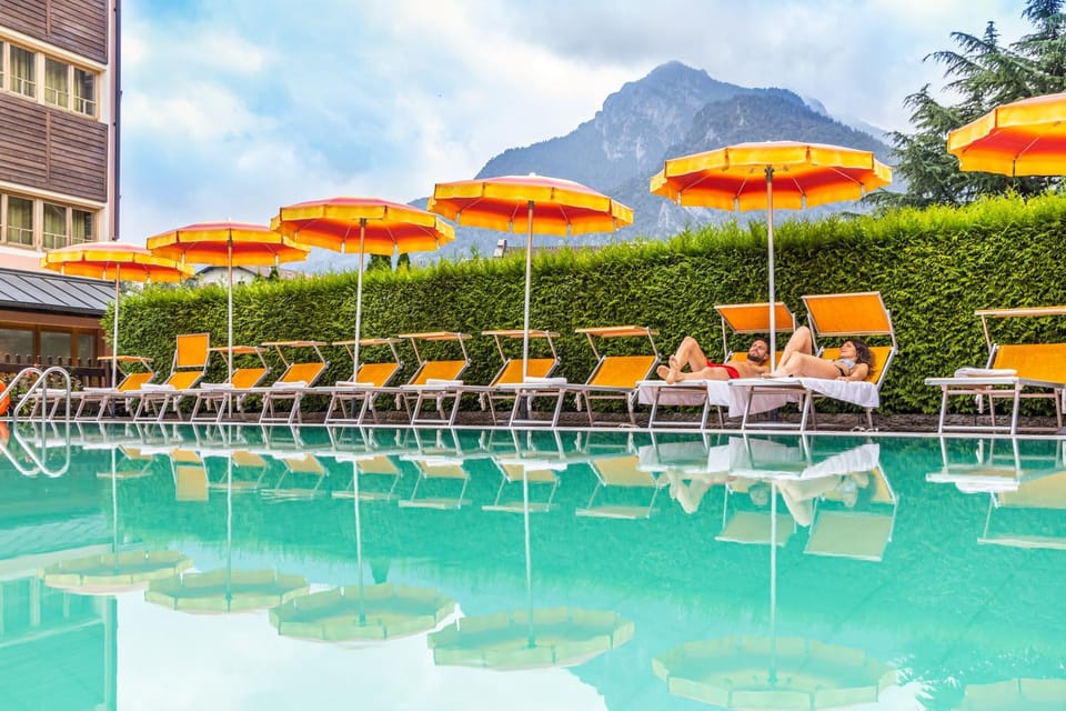 Balcony/Terrace, Swimming pool