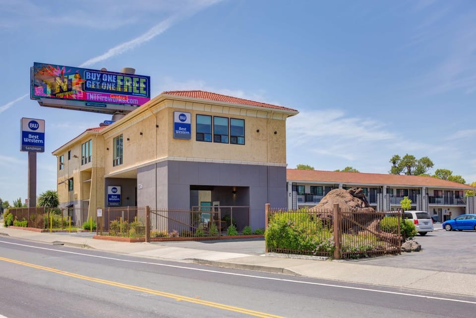 Property building, On site