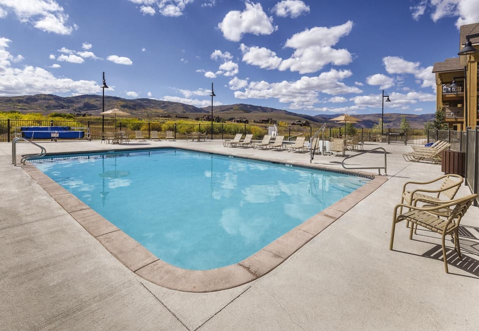 Swimming pool, Facility for disabled guests