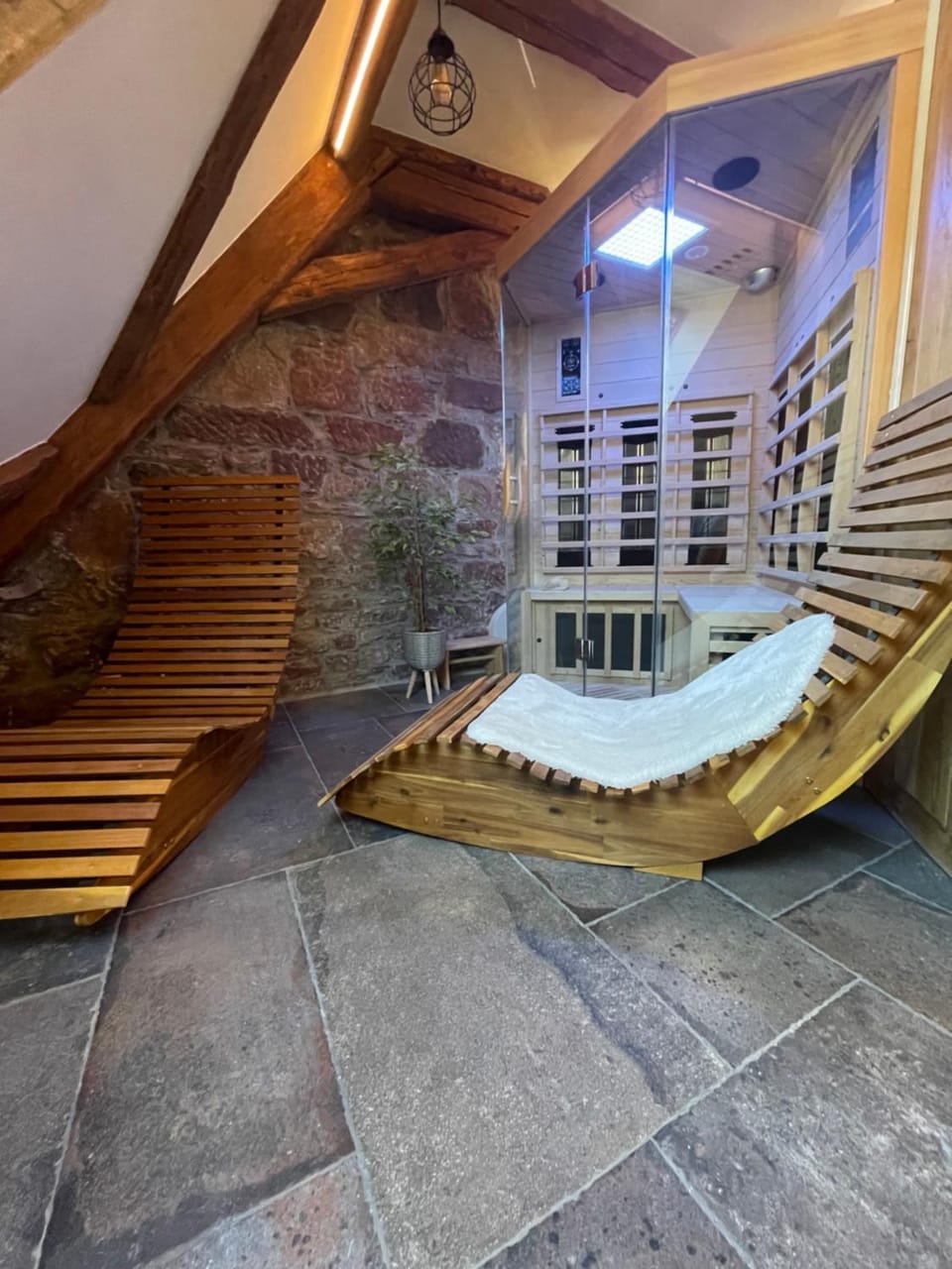 Spa and wellness centre/facilities