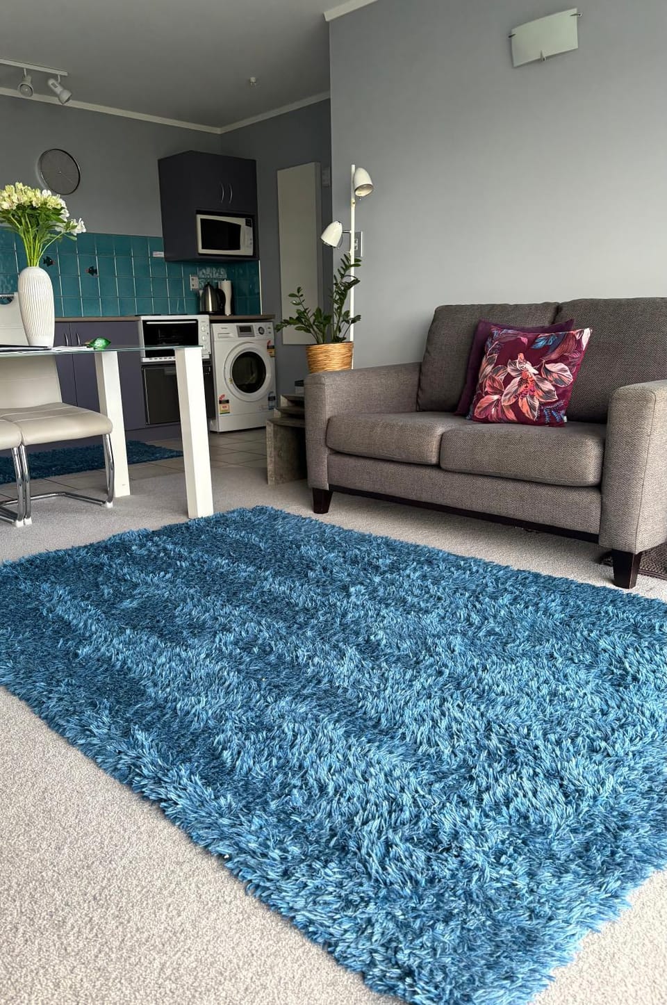 Seating area, Dining area, Sea view, Sunrise, dishwasher, microwave, washing machine