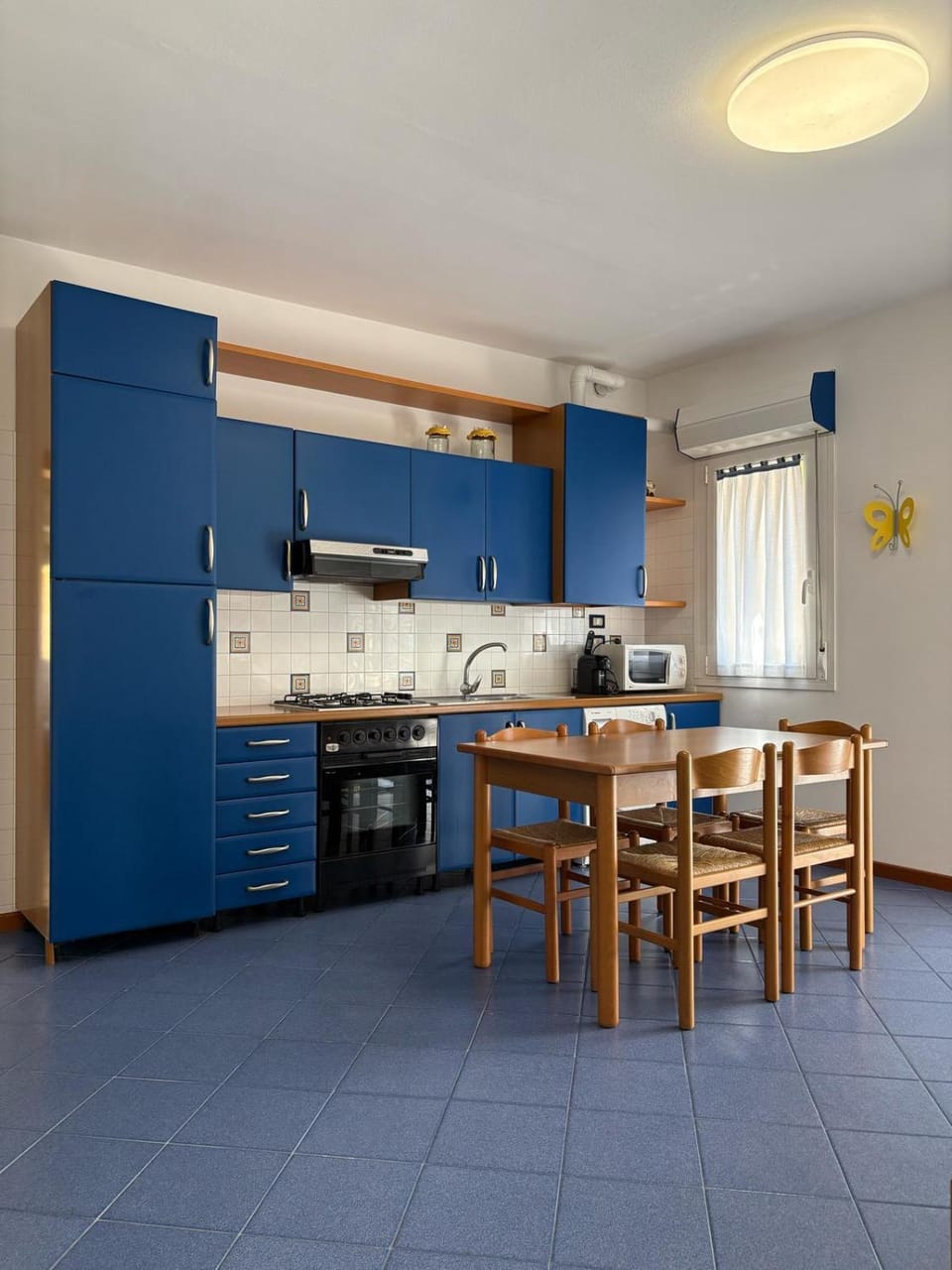 App4rent - VILLA MIMOSA Family apartment - parking, wifi, near the beach Apartment in Lido di Jesolo