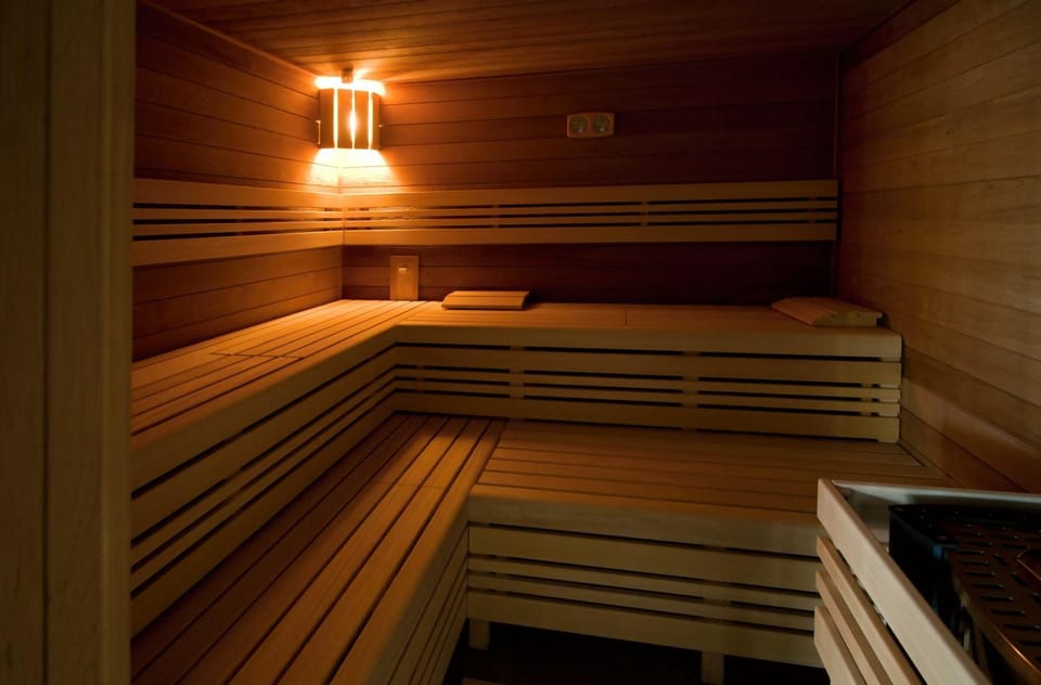 Sauna, Spa and wellness centre/facilities, Swimming pool