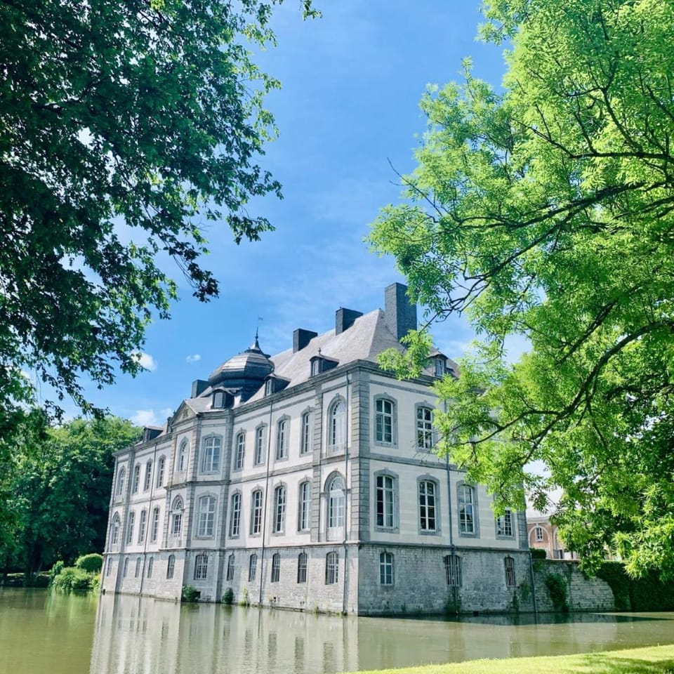 Château de Vierset Hotel in Wallonia, Belgium