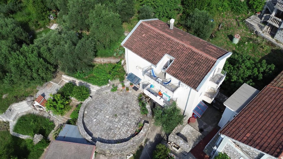 Property building, Bird's eye view