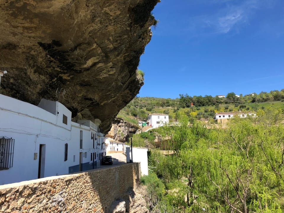 Neighbourhood, Natural landscape, Landmark view, Mountain view