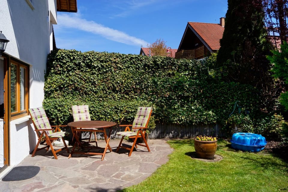 Patio, BBQ facilities, Garden, Balcony/Terrace