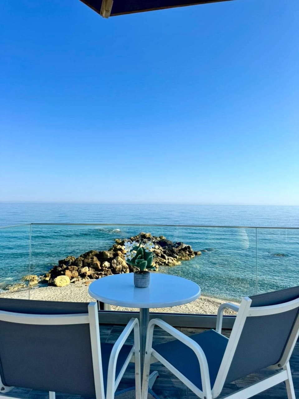 Dining area, Beach, Sea view