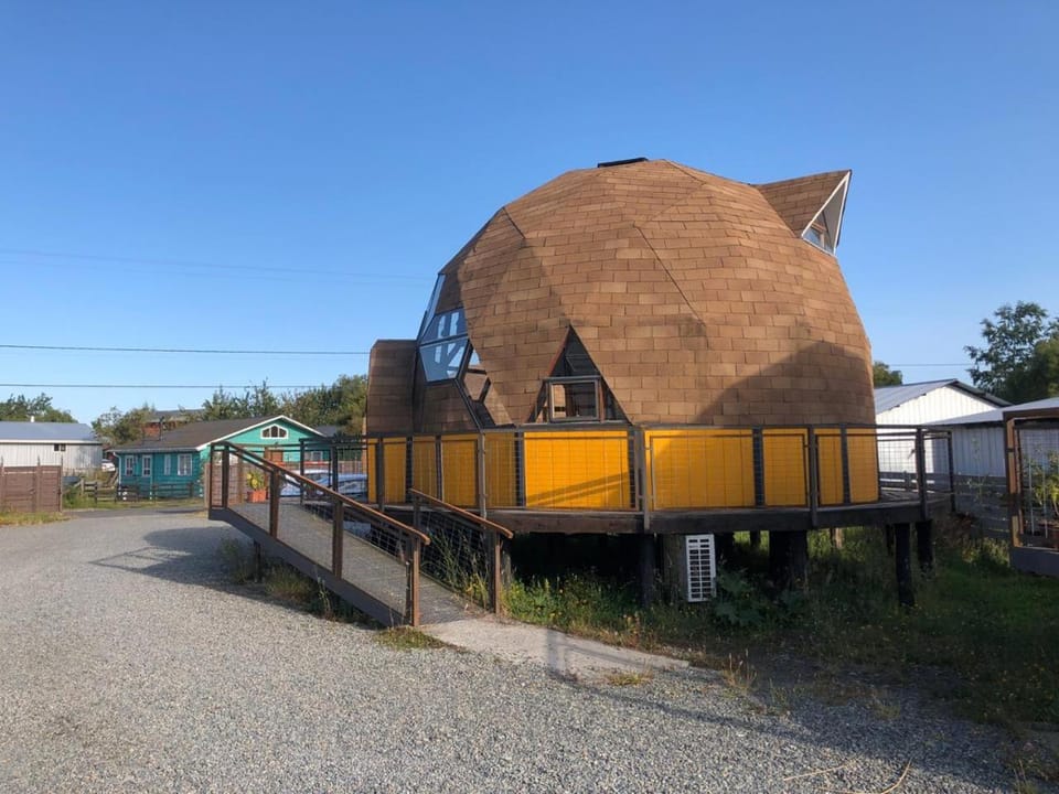 Property building, Day