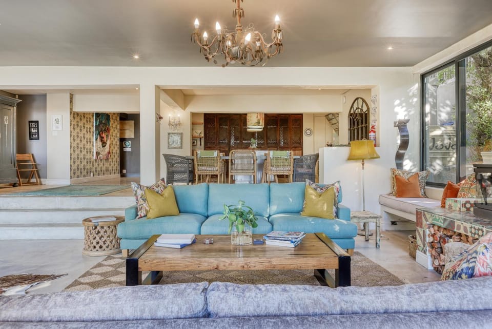 BBQ facilities, Living room, Seating area, Dining area, kitchen