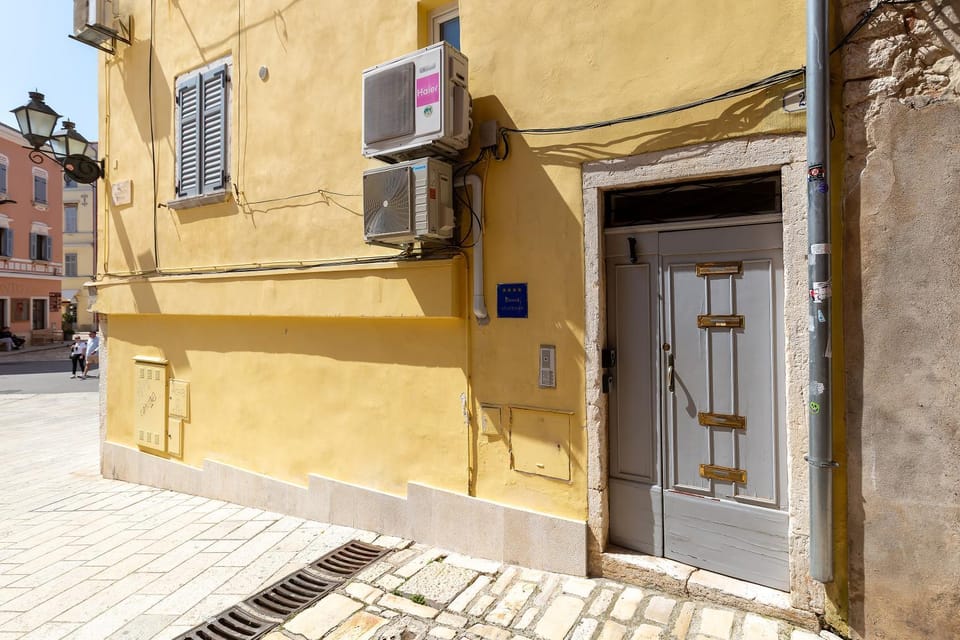 Property building, Day