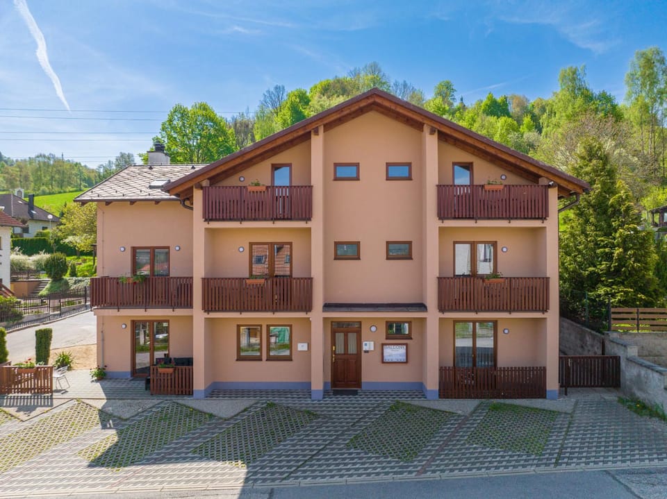 Property building, Facade/entrance, Parking