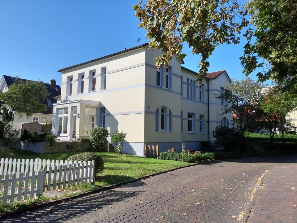 Ferienwohnung Villa im Park Apartment in Friesland
