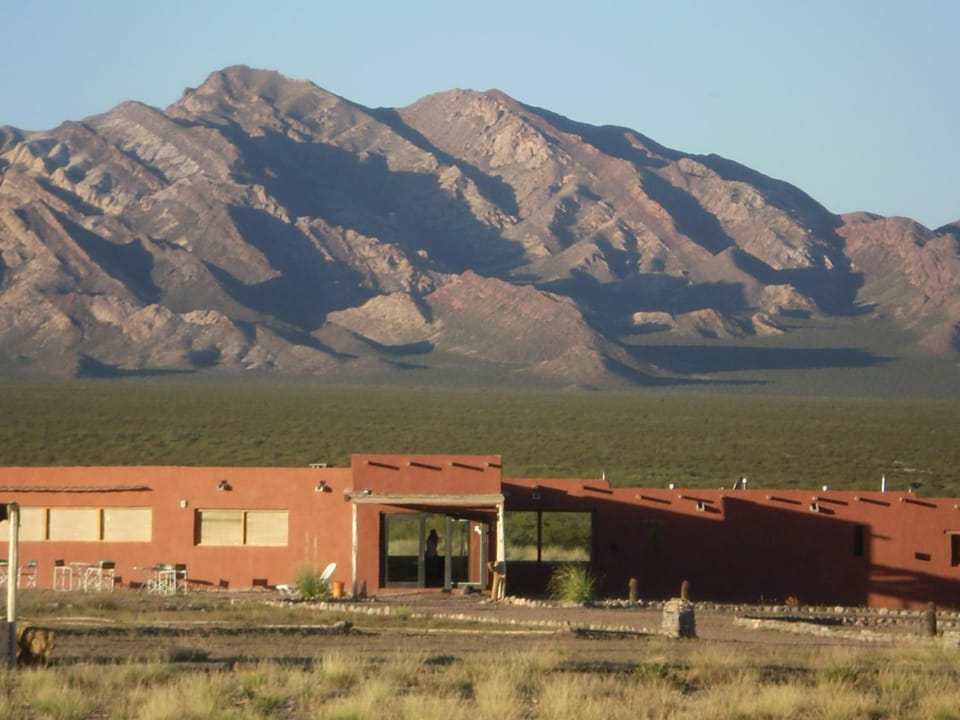 Property building, Facade/entrance, Day, Natural landscape, Mountain view