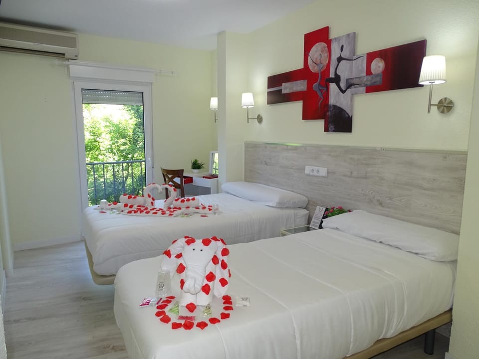 Pensión El Otero 2 Bed and Breakfast in Guadalajara