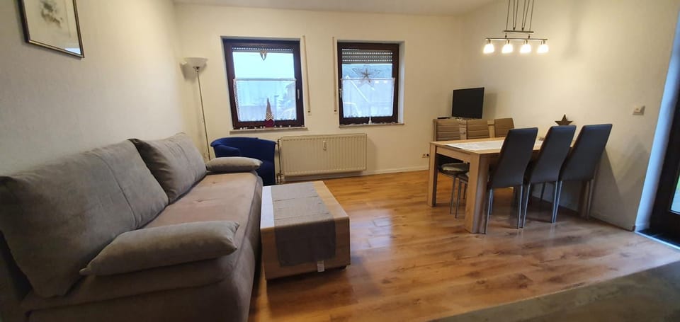 TV and multimedia, Living room, Dining area