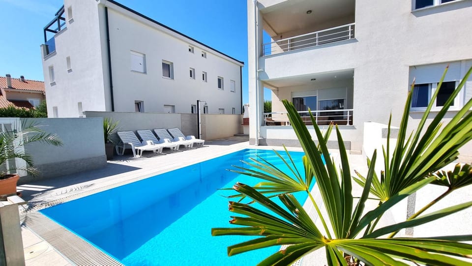 Property building, Swimming pool