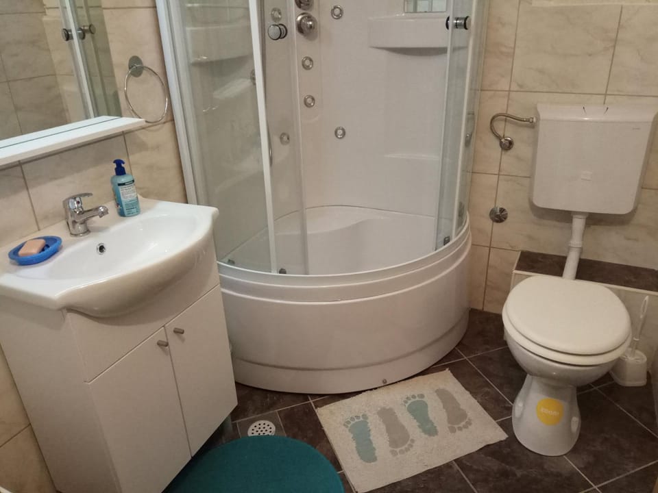 Shower, Bathroom, Bath