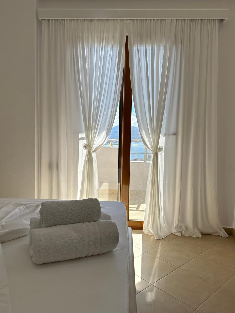 Bed, Natural landscape, Bedroom, Sea view, towels