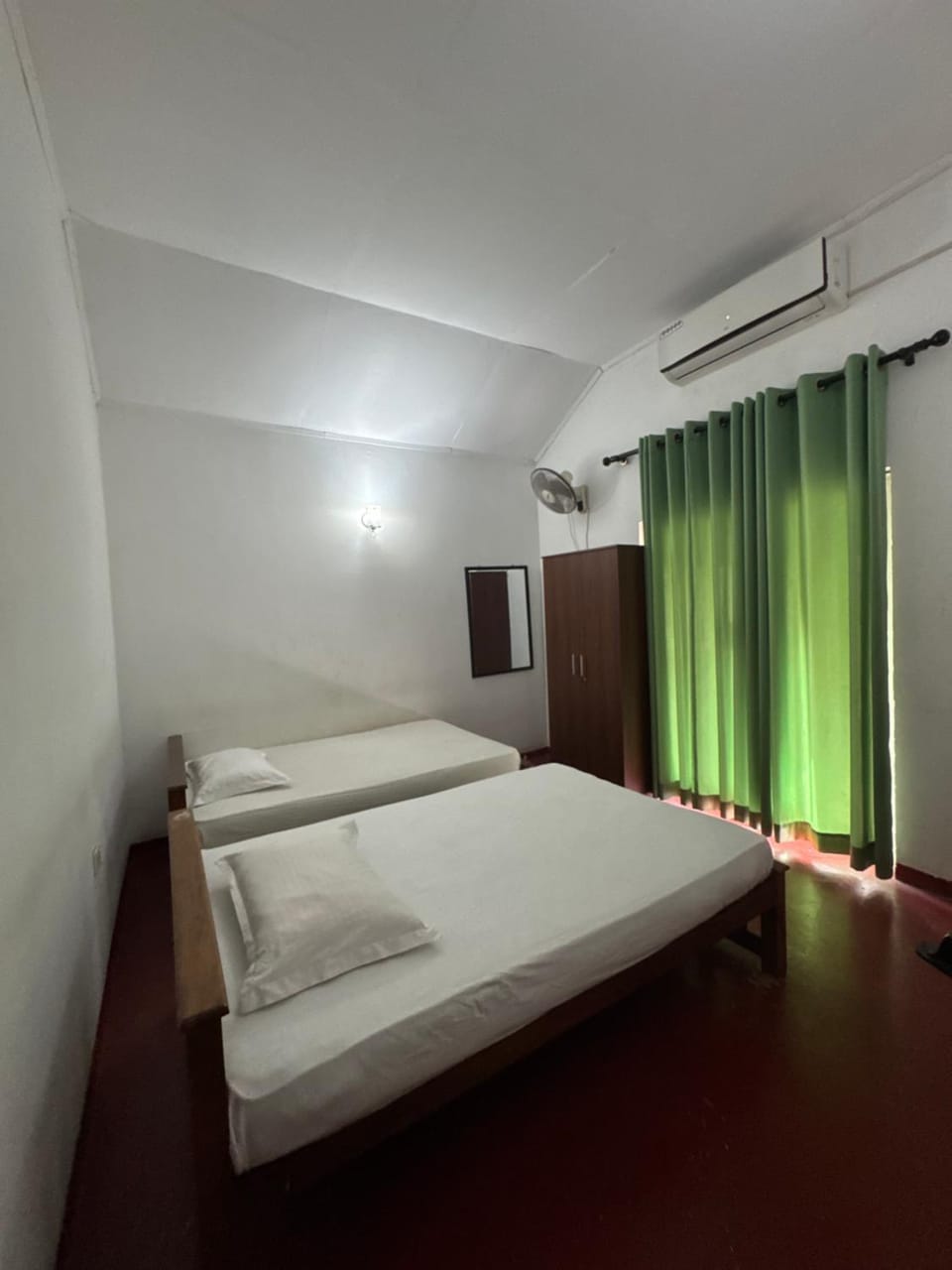 Bed, Photo of the whole room, Bedroom, air conditioner