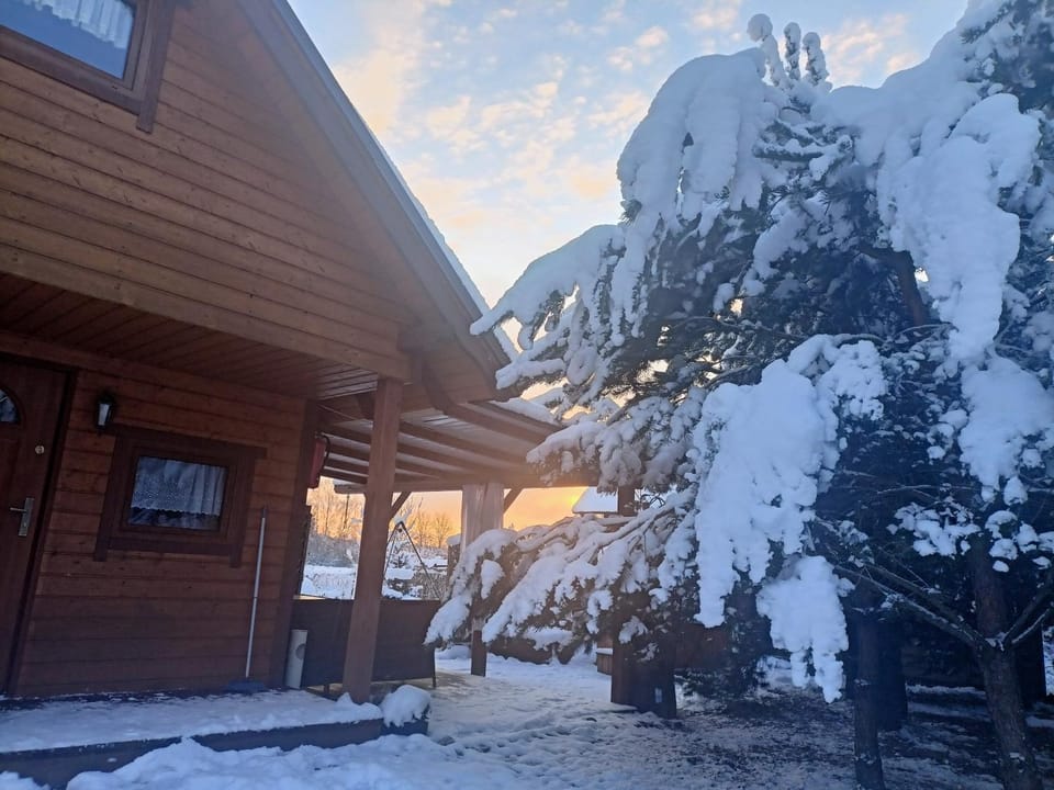 Property building, Natural landscape, Winter