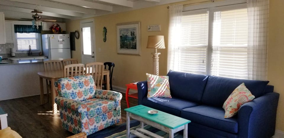 donovan"s Reef House in Oak Island