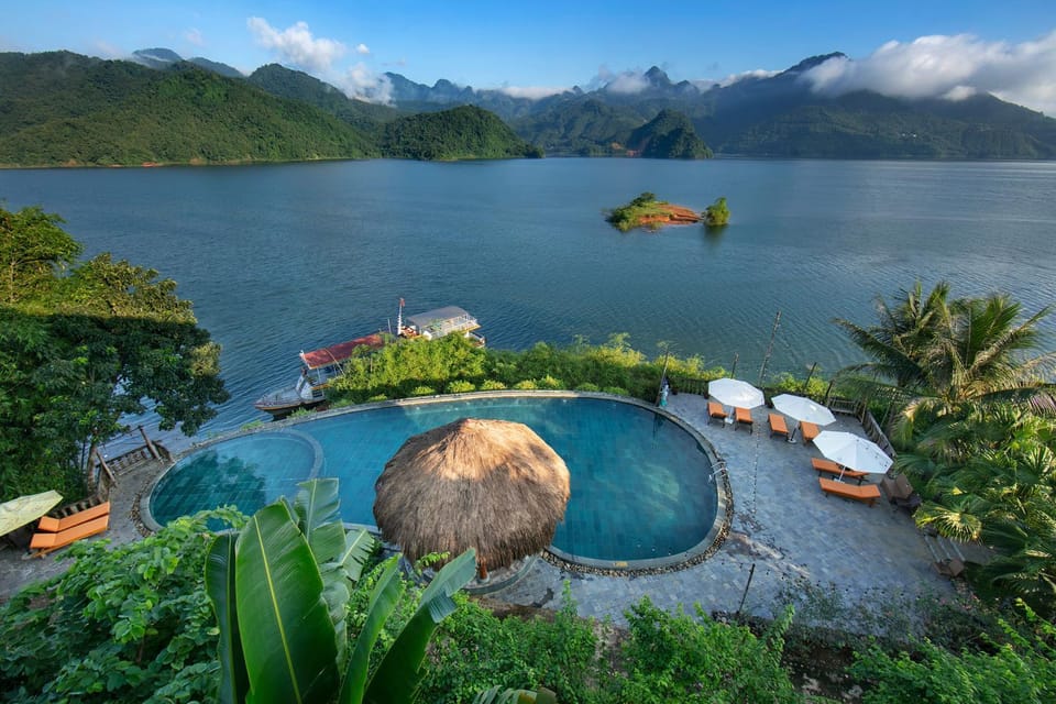 Lake view, Pool view