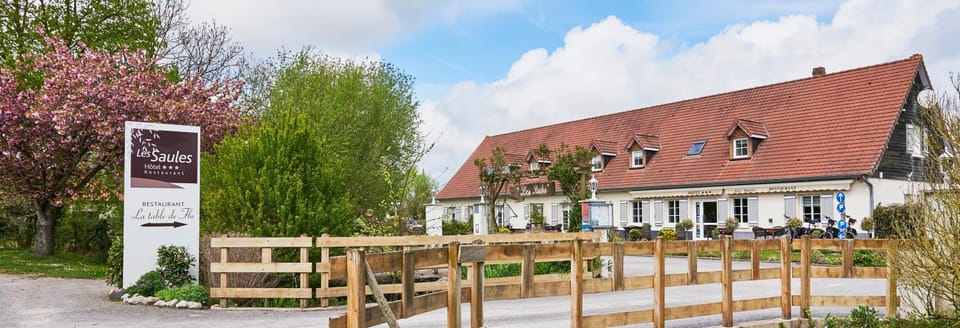Domaine Les Saules Hôtel Restaurant Spa Hotel in Hauts-de-France
