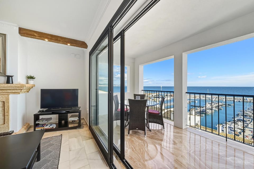 TV and multimedia, Living room, Seating area, Sea view, Sea view