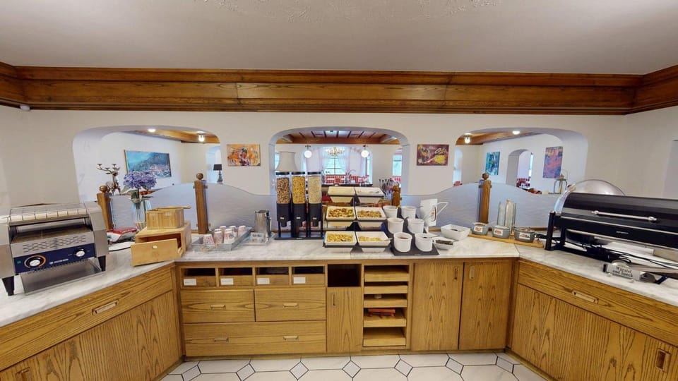 Breakfast, Continental breakfast, Buffet breakfast