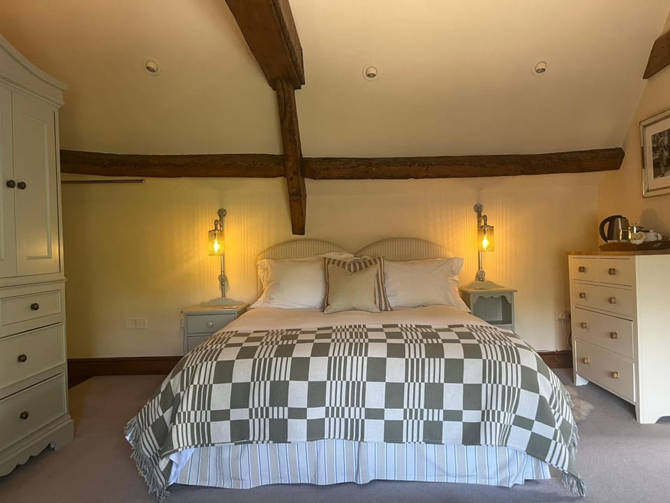 Hewletts Mill Country House in South Somerset District