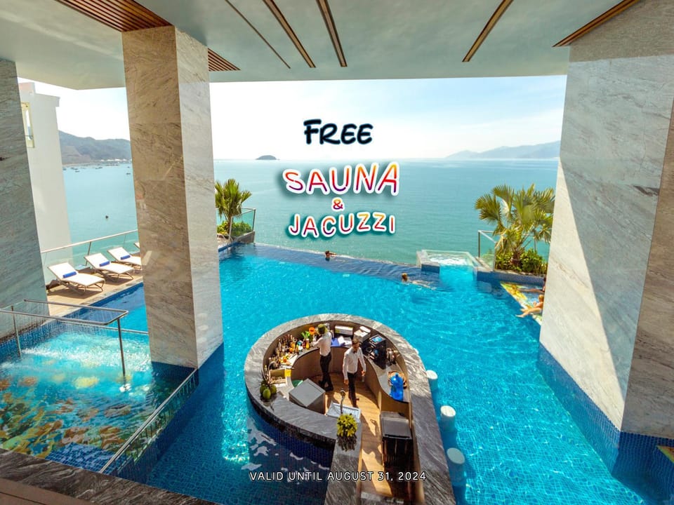 Day, Natural landscape, Pool view, Sea view, Swimming pool, sunbed