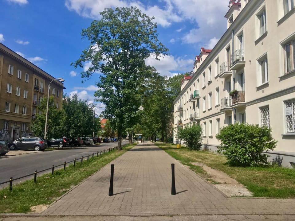 Off site, Day, Neighbourhood, Summer