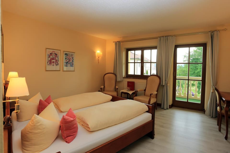 Wellnesshotel Parkschlössl zu Thyrnau Ihr adults only SPA Resort Hotel in Bavaria