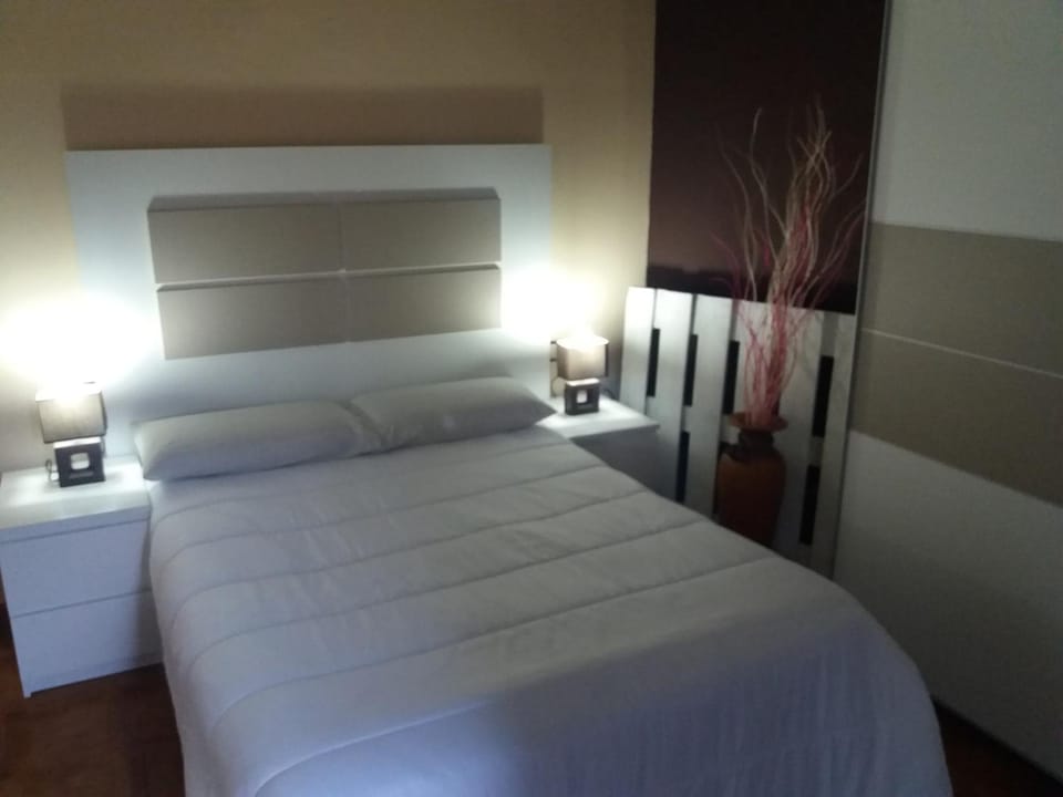 Apartamento en el paseo marítimo de Vilanova de Arousa a pie de playa Apartment in O Salnés