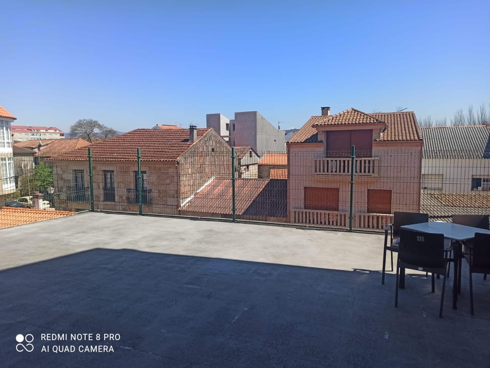 Apartamento en el paseo marítimo de Vilanova de Arousa a pie de playa Apartment in O Salnés