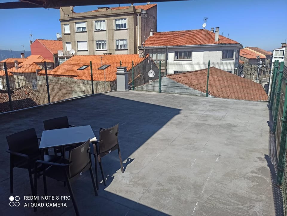 Apartamento en el paseo marítimo de Vilanova de Arousa a pie de playa Apartment in O Salnés