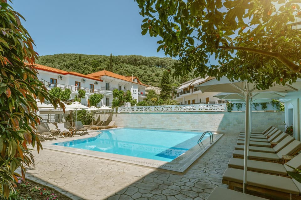 Hotel Rezi Apartment hotel in Peloponnese, Western Greece and the Ionian