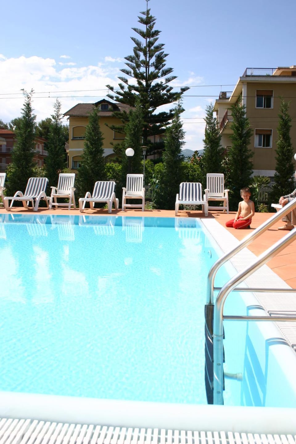 Swimming pool, Swimming pool