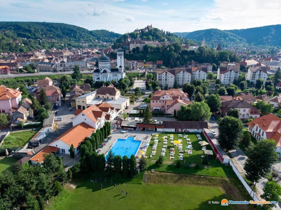 Pension Aquaris Bed and Breakfast in Romania