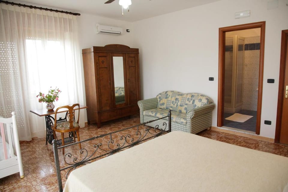 B&B La Porta Del Cilento Bed and Breakfast in Campania