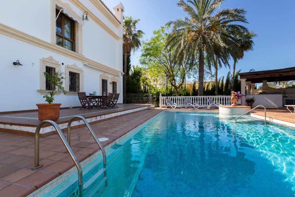 Chalet Villadulce House in Aguadulce