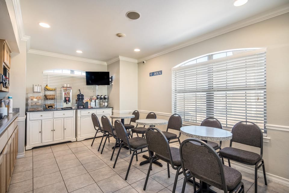 Restaurant/places to eat, Breakfast