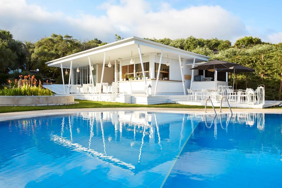 Lounge or bar, Swimming pool