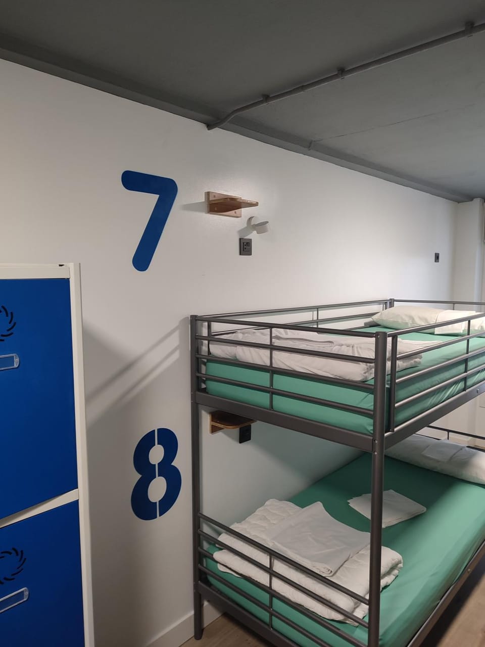 Bed, Photo of the whole room, Bedroom, bunk bed